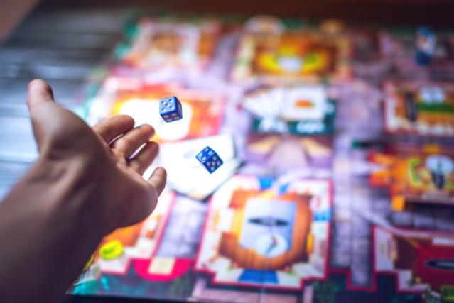 ouer aux jeux de société